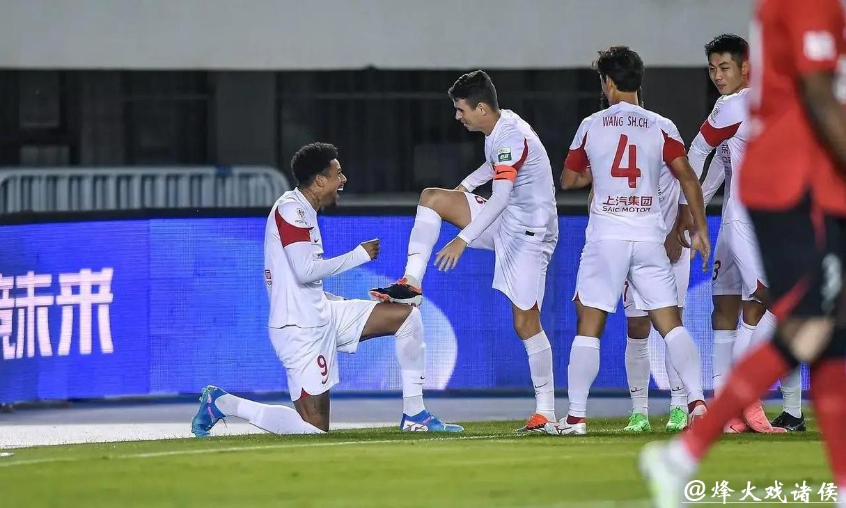 上港放走古斯塔沃,中超各队哄抢,或加盟重庆 上港放走古斯塔沃,中超各队哄抢,或加盟重庆